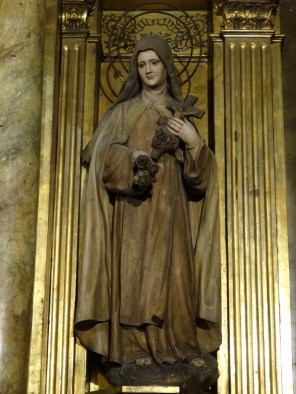 리지외의 성녀 데레사_photo by Jordiferrer_in the Basilica of Our Lady of Mercy in Barcelona_Spain.jpg
